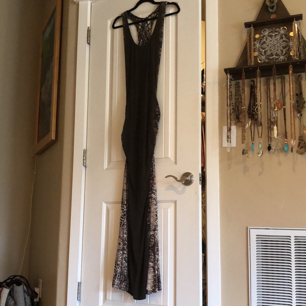 Beautiful Sky Brand Crochet Back Maxi Dress!